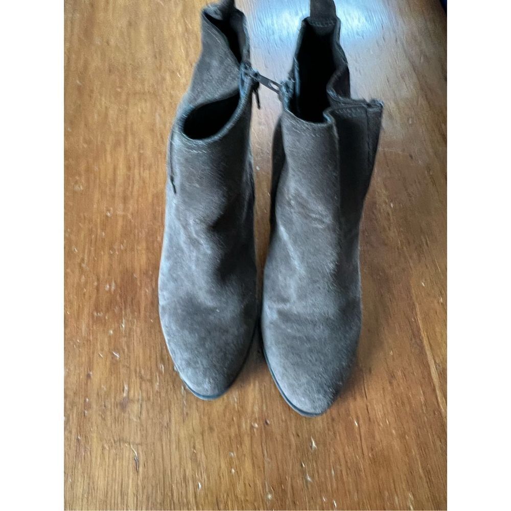 Nine West brown heeled ankle boots 9